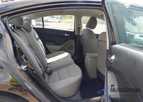 2015 Kia Forte Lx z USA, uszkodzony, nr VIN KNAFK4A62F5436534